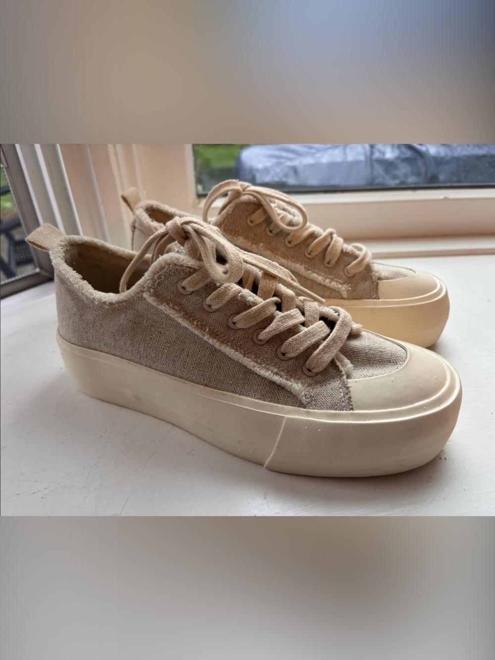 Zara Natural Canvas Platform Lace-Up Sneakers